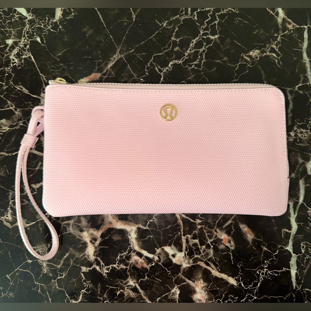 Lululemon Misty Pink Wristlet Wallet